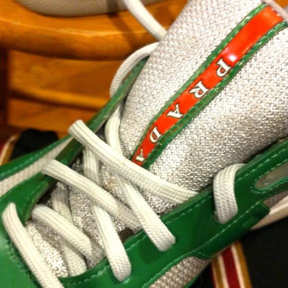 PRADA 👀 - Picture 7 of 16